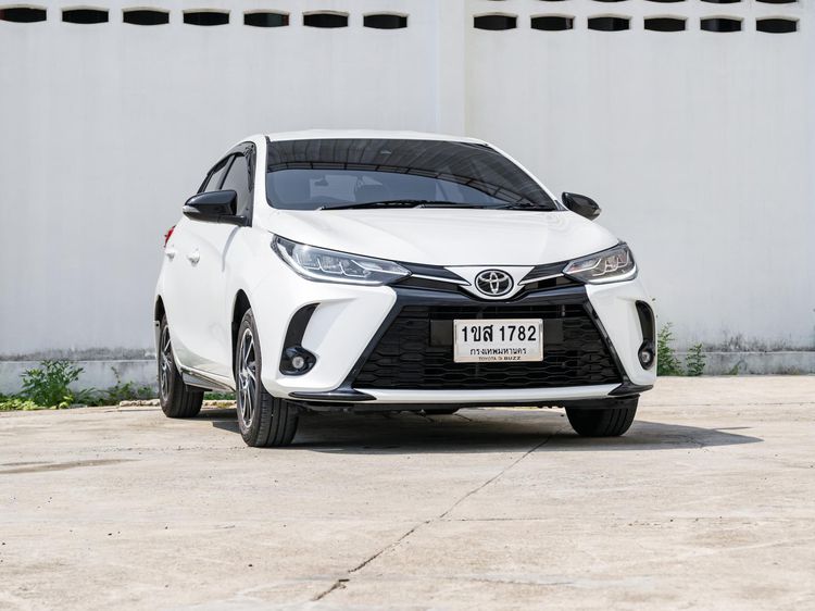 Toyota Yaris 2020 1.2 Sport Premium Utility-car เบนซิน ไม่ติดแก๊ส เกียร์อัตโนมัติ ขาว