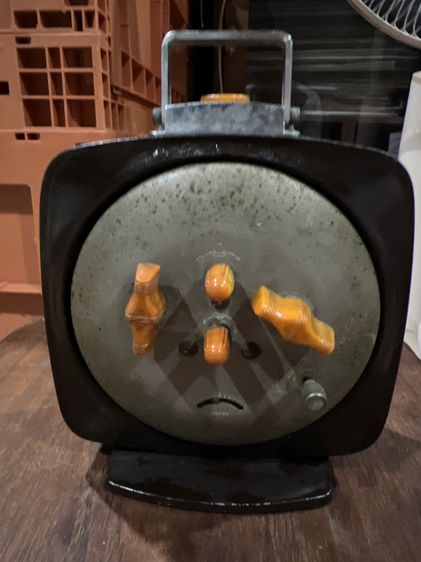 นาฬิกาไขลานไซโกสองเข็มครึ่งมีวันที่เก่าดี รูปที่ 2