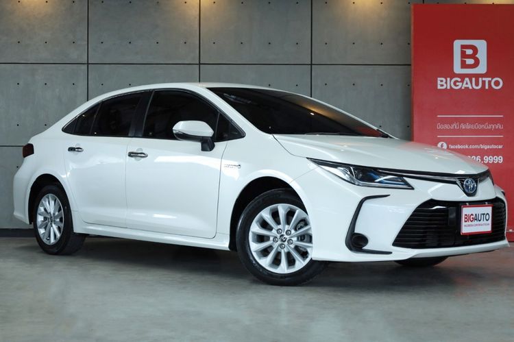 Toyota Altis 2020 1.8 Hybrid Mid Sedan ไฮบริด ไม่ติดแก๊ส เกียร์อัตโนมัติ ขาว