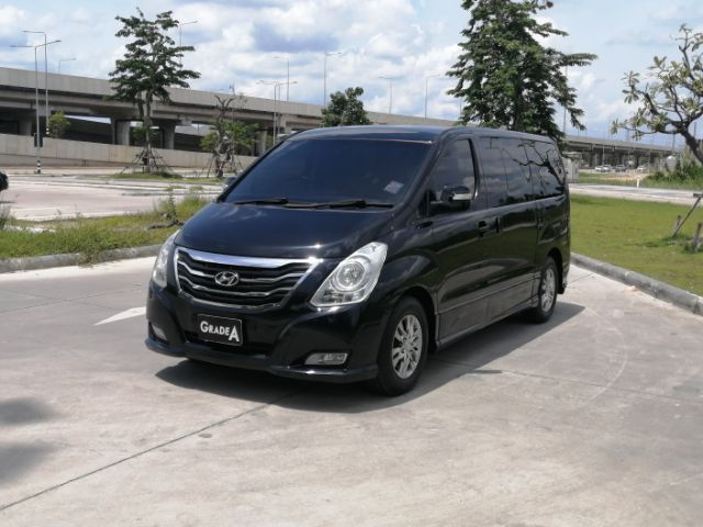 Hyundai H-1  2014 2.5 Deluxe Van ดีเซล เกียร์อัตโนมัติ ดำ