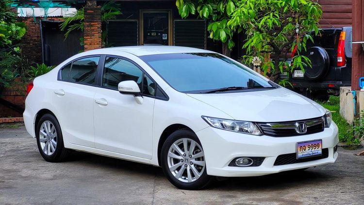 Honda Civic 2015 1.8 E i-VTEC Sedan เบนซิน ไม่ติดแก๊ส เกียร์อัตโนมัติ ขาว