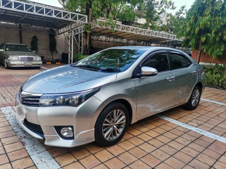 Toyota Altis 2016 1.8 G Sedan เบนซิน ไม่ติดแก๊ส เกียร์อัตโนมัติ