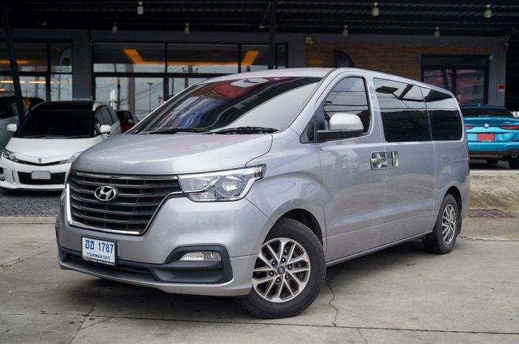 Hyundai H-1  2019 2.5 Maesto Touring Van ดีเซล ไม่ติดแก๊ส เกียร์อัตโนมัติ เทา