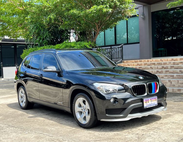 BMW X1 2015 2.0 sDrive18i Utility-car เบนซิน ไม่ติดแก๊ส เกียร์อัตโนมัติ ขาว