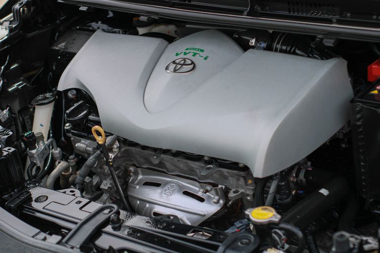 Toyota Sienta 2016 1.5 V Utility-car เบนซิน ไม่ติดแก๊ส เกียร์อัตโนมัติ ดำ รูปที่ 4