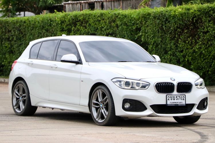 BMW Series 1 2016 118i Sedan เบนซิน ไม่ติดแก๊ส เกียร์อัตโนมัติ ขาว