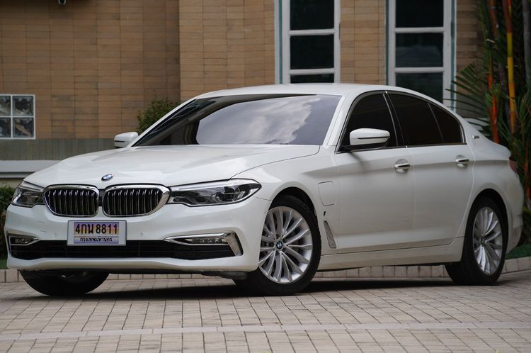 BMW Series 5 2018 530e Sedan ไฟฟ้า ไม่ติดแก๊ส เกียร์อัตโนมัติ ขาว