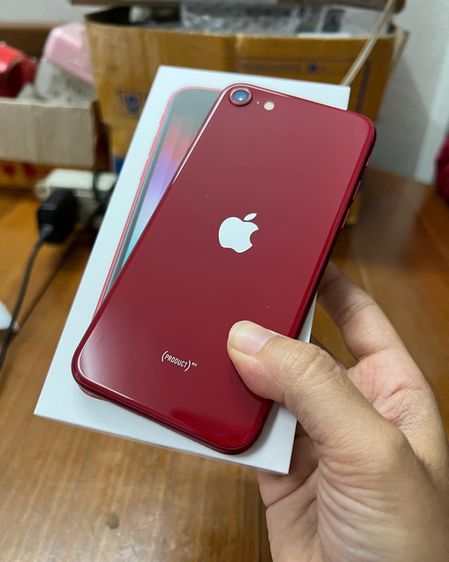 iPhone se 3 128 gb สีแดง ประกัน สิงหา 66