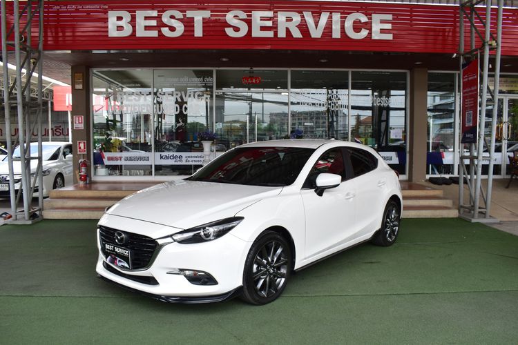 Mazda Mazda3 2019 2.0 S Sports Sedan เบนซิน ไม่ติดแก๊ส เกียร์อัตโนมัติ ขาว