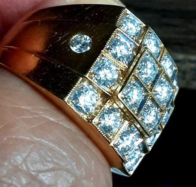 แหวนทอง เพชร18เม็ด สองกะรัตกว่า สวยงามมาก รูปที่ 10