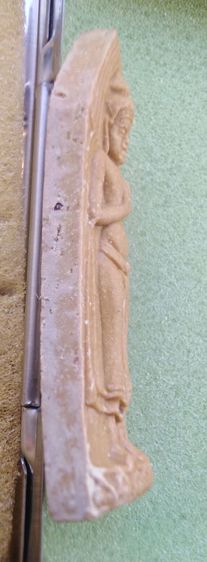 พระร่วงรางปืนหลวงพ่อแดงวัดเขาบันไดอิฐ รูปที่ 3