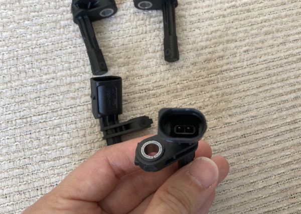 ABS Sensor ใส่ Volkswagen Caravelle T5 และ T5.1 ยี่ห้อ Ate ตรงรุ่น 4 ล้อ ใส่ V6 3.2 และ TDi ที่วางแก้ว ยางกันน้ำ Coil รูปที่ 6