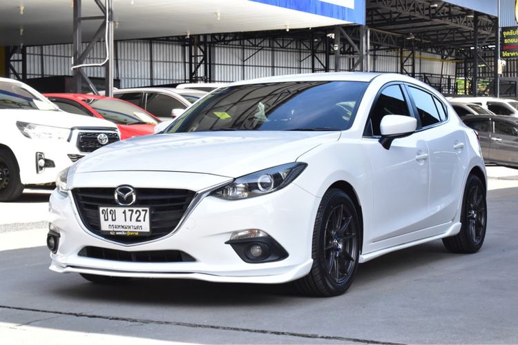 Mazda Mazda3 2014 2.0 C Sports Sedan เบนซิน ไม่ติดแก๊ส เกียร์อัตโนมัติ ขาว