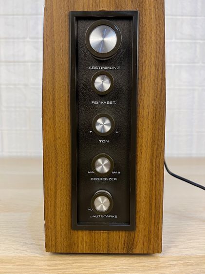วิทยุวินเทจ Universum 7-Bereich-Transistor-Kofferradio TRN-2719 Best. Nr. 02182 ผลิตในเยอรมนี พ.ศ. 2514 รูปที่ 7