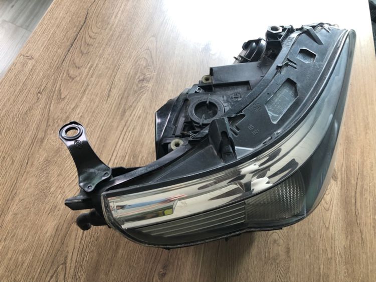 ขายึดไฟหน้า BMW E60 ซ้ายขวา 2 ข้าง Hella ใส่ได้ทุกรุ่นปี ก่อนLCi และรุ่นLCi 520d 520i 525i 523i 530i รูปที่ 7