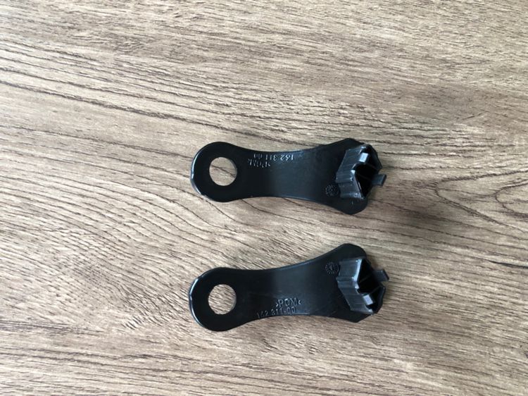 ขายึดไฟหน้า BMW E60 ซ้ายขวา 2 ข้าง Hella ใส่ได้ทุกรุ่นปี ก่อนLCi และรุ่นLCi 520d 520i 525i 523i 530i รูปที่ 4