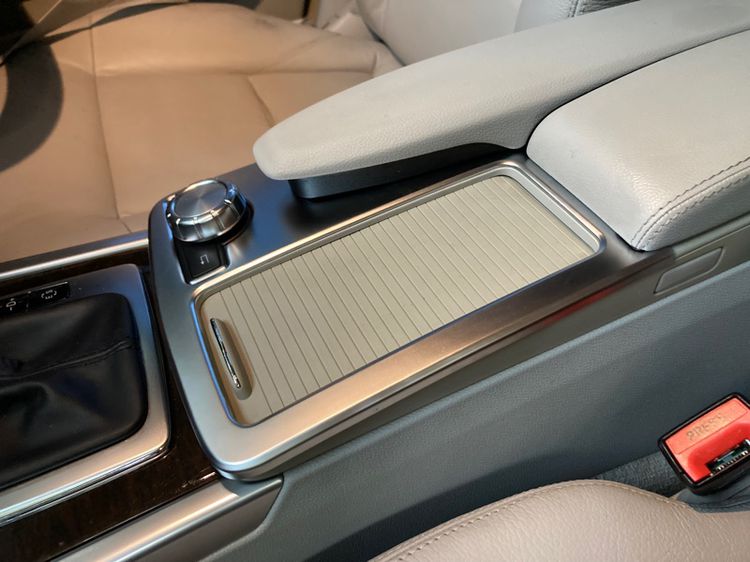 ชุดแต่ง Benz แผ่นปิดคอนโซลกลาง โลหะ ใส่ W204 W212 W207 รูปที่ 8