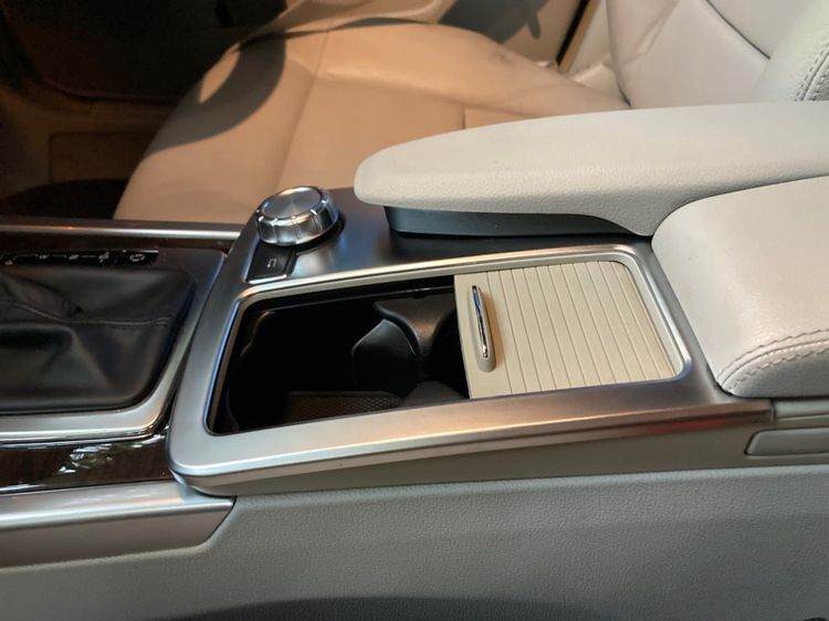 ชุดแต่ง Benz แผ่นปิดคอนโซลกลาง โลหะ ใส่ W204 W212 W207 รูปที่ 6