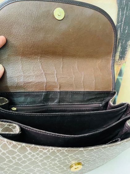 กระเป๋าแบรนด์ Nina Ricci crossbody  รูปที่ 9