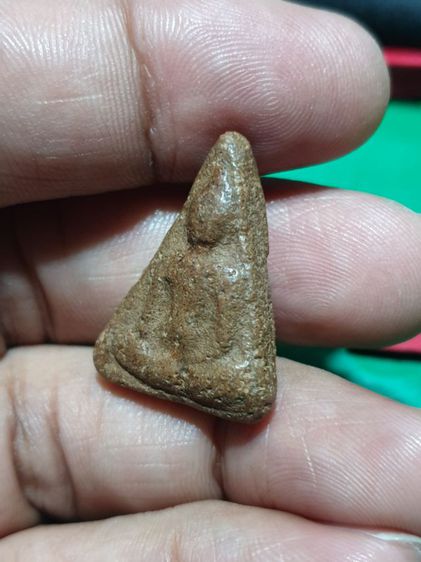 พระสมเด็จนางพญา เนื้อสวยเข้าตา เก่าจัดจ้านมาก ไม่ทราบที่ รูปที่ 6