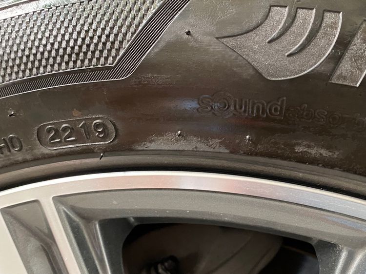 ยาง Audi Q8 ติดรถ ภายในมีโฟมเก็บเสียง รูปที่ 4