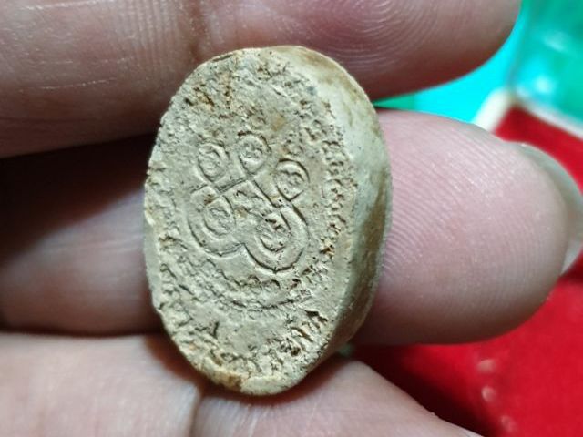 พระผงหลวงปู่สุรินทร์ วัดศรีเตี้ย ลำพูน ปี 31 สวยเดิม รูปที่ 10