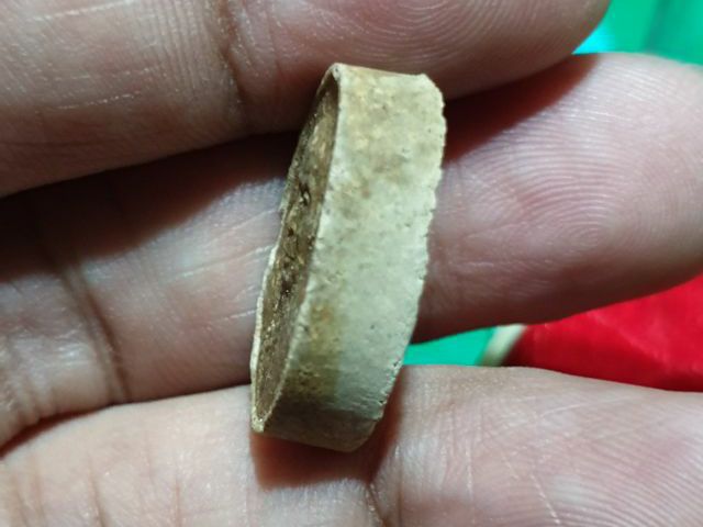 พระผงหลวงปู่สุรินทร์ วัดศรีเตี้ย ลำพูน ปี 31 สวยเดิม รูปที่ 4