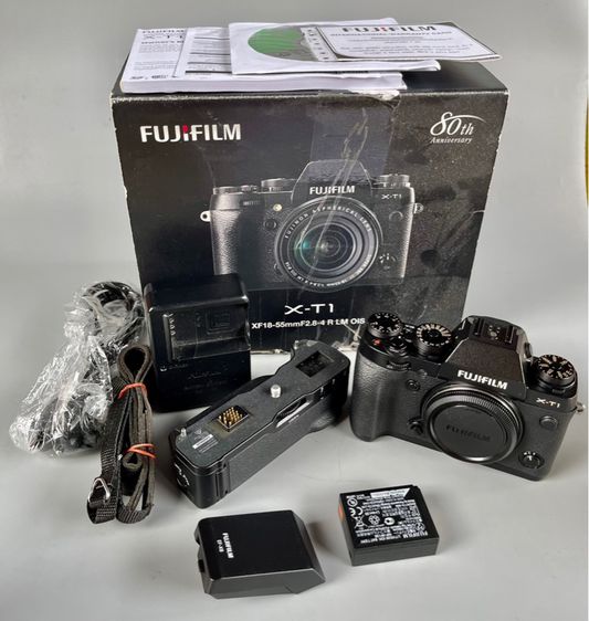 ขายกล้อง FujiXT1 body สภาพสวย อุปกรณ์แท้ครบกล่องอกปศ Gripแท้  Flashแท้