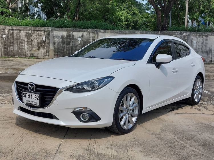 Mazda Mazda3 2020 2.0 S Sedan เบนซิน ไม่ติดแก๊ส เกียร์อัตโนมัติ ขาว
