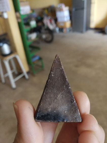 พระเนื้อผง(พระกรุวัดสามปลื้มพิมพ์สามเหลี่ยมใหญ่วัดจักรพรรดิราชาวาส)พระบ้าน รูปที่ 6