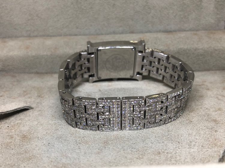 รับเจาะฝังเพชรนาฬิกา รูปที่ 2