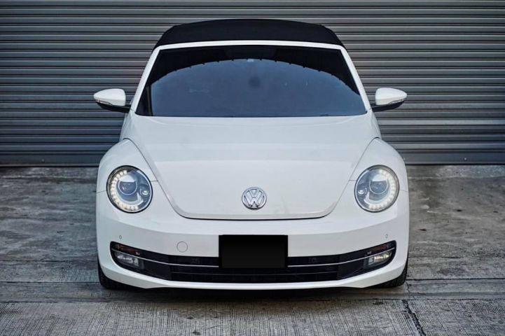 Volkswagen Beetle 2015 1.2 TSi Sedan เบนซิน ไม่ติดแก๊ส เกียร์อัตโนมัติ ขาว