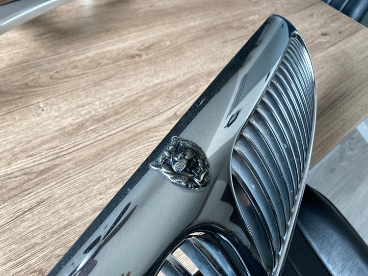 กระจังหน้า ไฟท้าย Jaguar X300 XJ6 ของแท้ มือสอง สภาพดีทั้ง 2 อัน รูปที่ 5