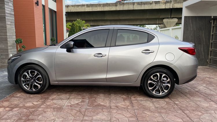 Mazda Mazda 2 2019 1.5 Skyactiv-D Sedan ดีเซล ไม่ติดแก๊ส เกียร์อัตโนมัติ บรอนซ์เงิน