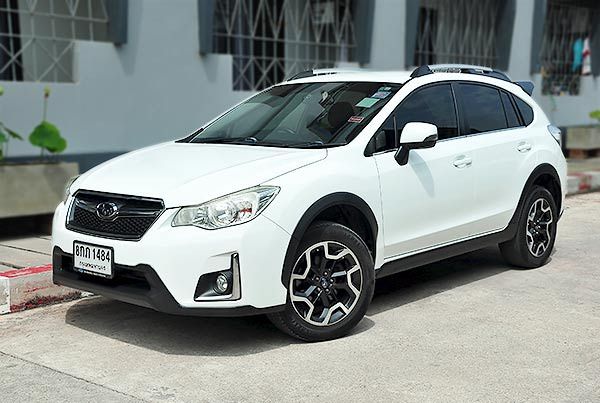 Subaru XV 2016 2.0 XV 4WD Utility-car เบนซิน ไม่ติดแก๊ส เกียร์อัตโนมัติ ขาว