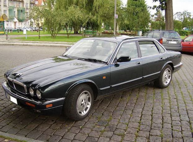 ตู้แอร์แท้ มือสอง Jaguar Daimler X300 จากัวร์ XJ6 Sovereign รูปที่ 8