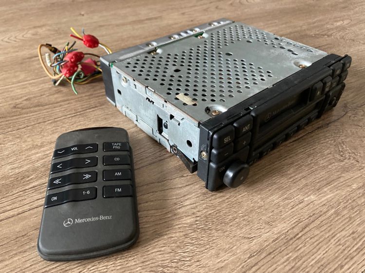 วิทยุเทปติดรถ Benz รุ่นเก่า Classic พร้อมรีโมท ของมือสอง รูปที่ 8