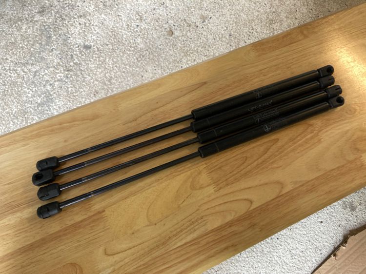 โช๊คฝากระโปรงท้าย ฝากระโปรงหน้า Jaguar โฉม X300 X308 XJ40 XJ6 XJ8 XJR Sovereign Daimler  รูปที่ 5