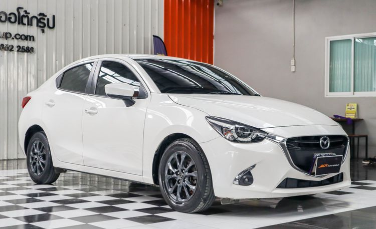 Mazda Mazda 2 2019 1.3 High Connect Sedan เบนซิน เกียร์อัตโนมัติ ขาว