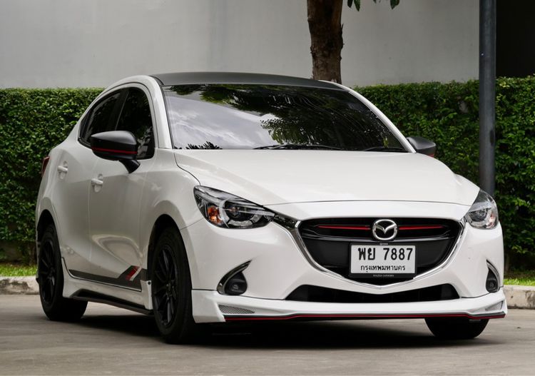 Mazda Mazda 2 2019 1.3 High Connect Sedan เบนซิน ไม่ติดแก๊ส เกียร์อัตโนมัติ ขาว