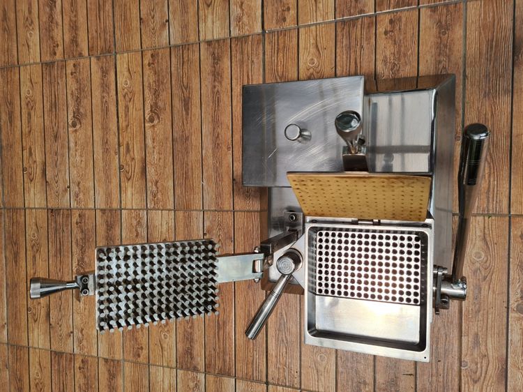 ขาย เครื่องบรรจุแคปซูลยา แบบคันโยก รูปที่ 11