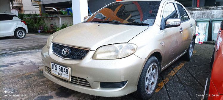 รถ Toyota Vios 1.5 J สี บรอนซ์ทอง