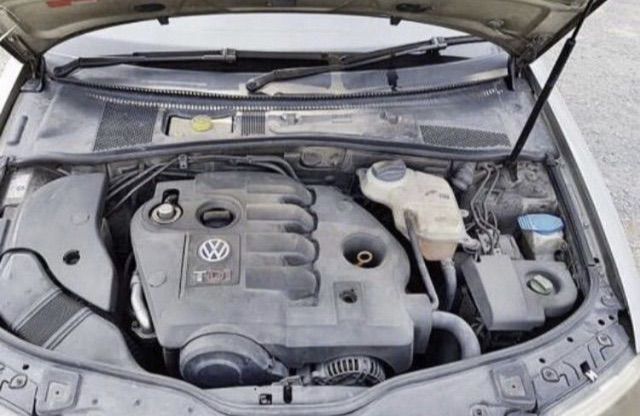 ไฟเลี้ยว ไฟมุม Volk Passat B5 รุ่นก่อน minor change โฉมปี 1996-2001 ข้างซ้าย และโช๊คฝาโปรงหน้า รูปที่ 12