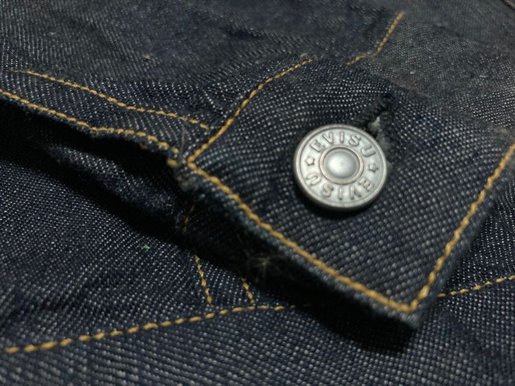 เสื้อยีนส์ EVISU ไซส์ S Made in ITALY สีน้ำเงินเข้ม คอปก ไม่มีกระดุม สภาพไร้ที่ติ รูปที่ 3