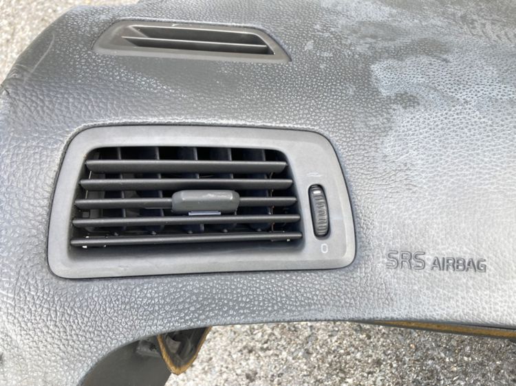 คอนโซลหน้า AIRBAG Volvo S60 S70 V70 XC70 ของแท้ มือสอง พร้อมช่องแอร์ สวิต ตะแกรงช่องลม แผงควมคุมแอร์ รูปที่ 3