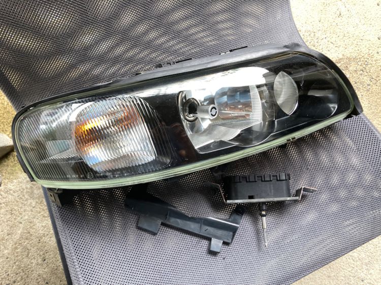 ไฟหน้า XENON ขวา Volvo S60 S70 V70 XC70 ฝั่งคนขับ รูปที่ 2