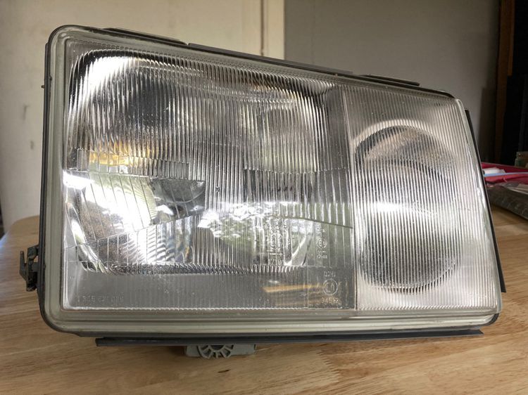 ไฟหน้าขวา Benz W124 230E 300E 200E และ ไฟหน้าขวา W638 VITO รูปที่ 2