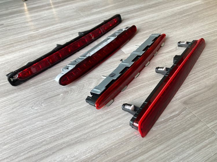 ไฟเบรคดวงที่3 Benz W211 W209 R230 Chavelle T5 T5.1 ไฟฝาท้าย CLK SL  รูปที่ 2