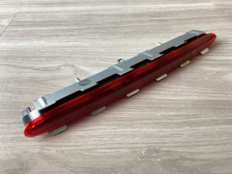 ไฟเบรคดวงที่3 Benz W211 W209 R230 Chavelle T5 T5.1 ไฟฝาท้าย CLK SL  รูปที่ 10