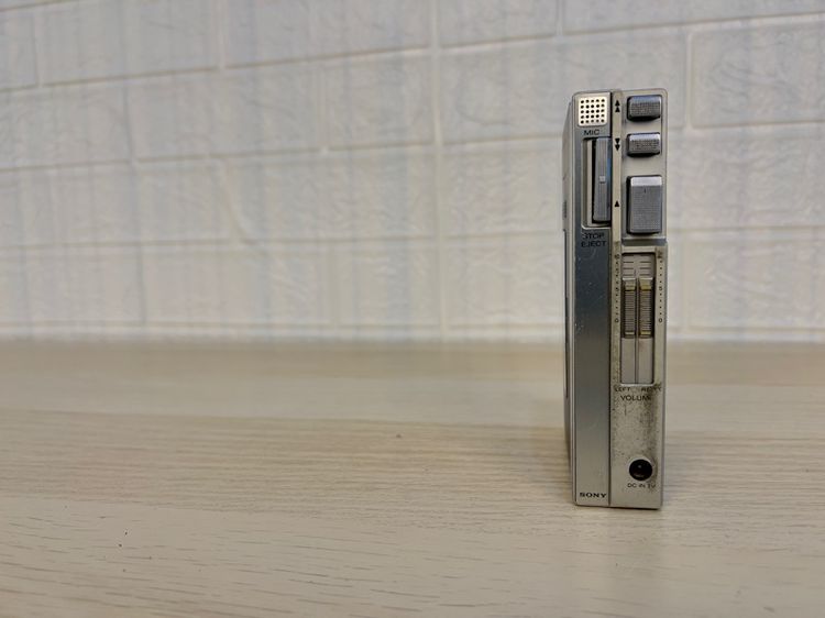 Sony Walkman TPS-L2 Walkman รุ่นแรกของโลก พ.ศ. 2522 สภาพสวยสมบูรณ์  รูปที่ 4